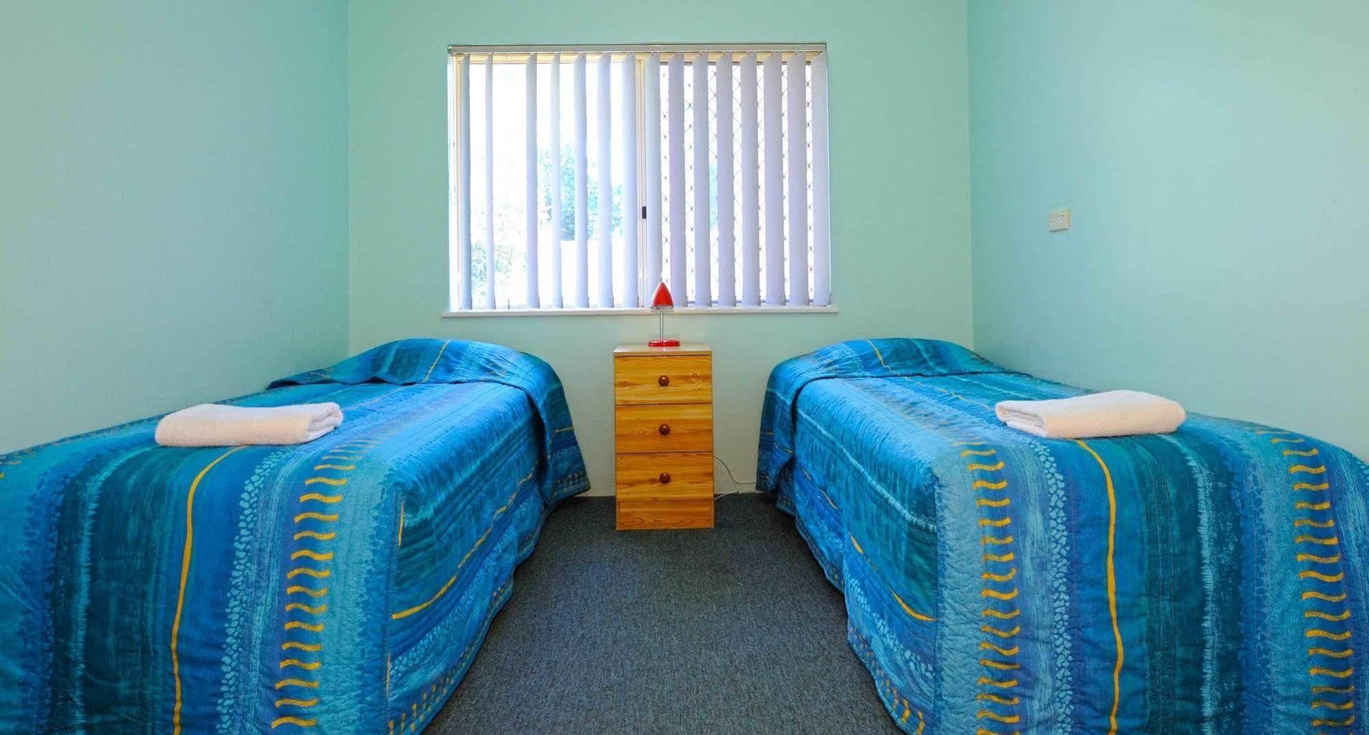Abrolhos Reef Lodge Geraldton Extérieur photo