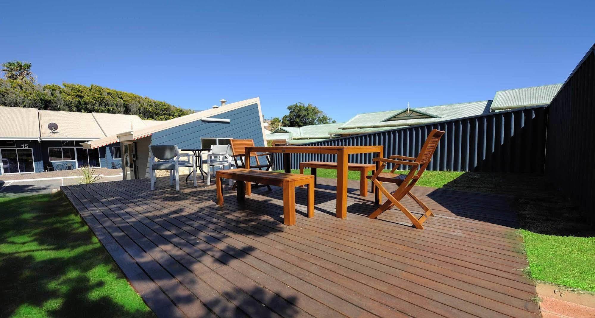Abrolhos Reef Lodge Geraldton Extérieur photo