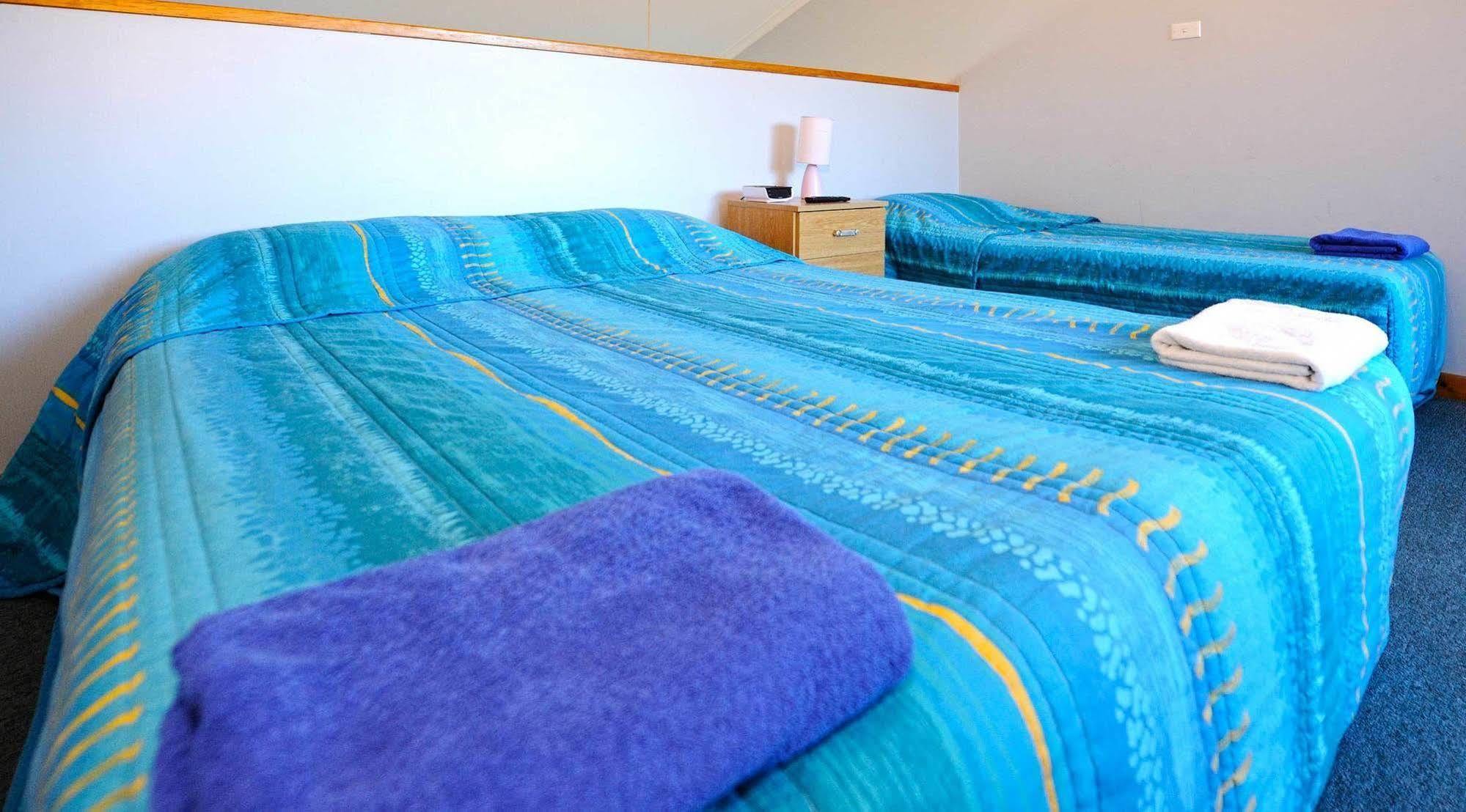 Abrolhos Reef Lodge Geraldton Extérieur photo